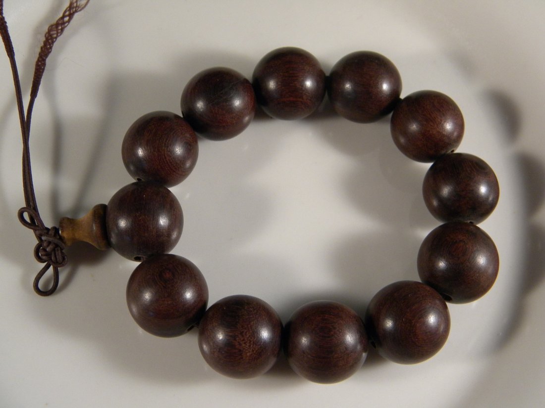 CHINESE BUDDHIST PRAYER ROSEWOOD COFFEE COLOR BEADS: CHINESE BUDDHIST PRAYER ROSEWOOD COFFEE COLOR BEADS, BEAD SIZE 18mm