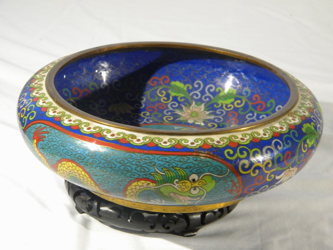 CHINESE CLOISONNE DRAGON BIG BRSH WASHER: CHINESE CLOISONNE DRAGON BIG BRSH WASHER, DATED REPUBLIC PERIOD, SIZE H:3", W"10". DRAGON DECORATES THIS PIECE.
