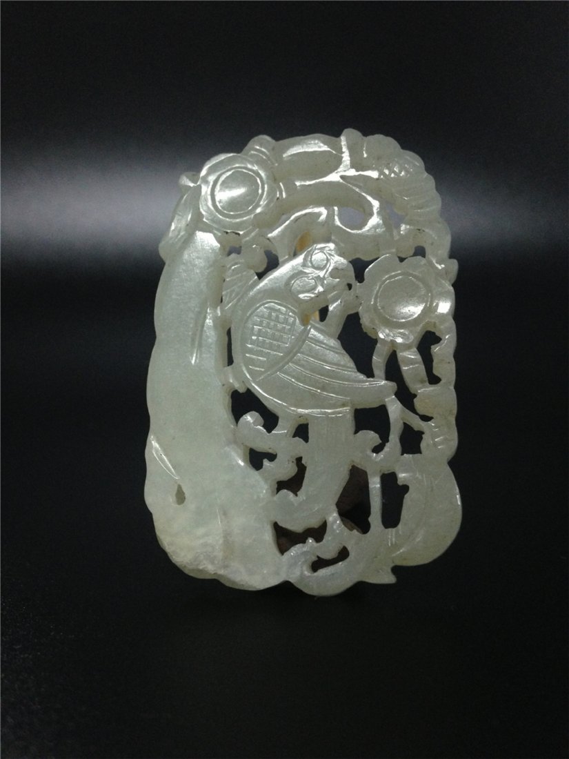 Antique Chinese White Jade Parrot Plaque: Antique Chinese White Jade Parrot Plaque ,Ming Dynasty, size: 5.6*3.7*0.5cm