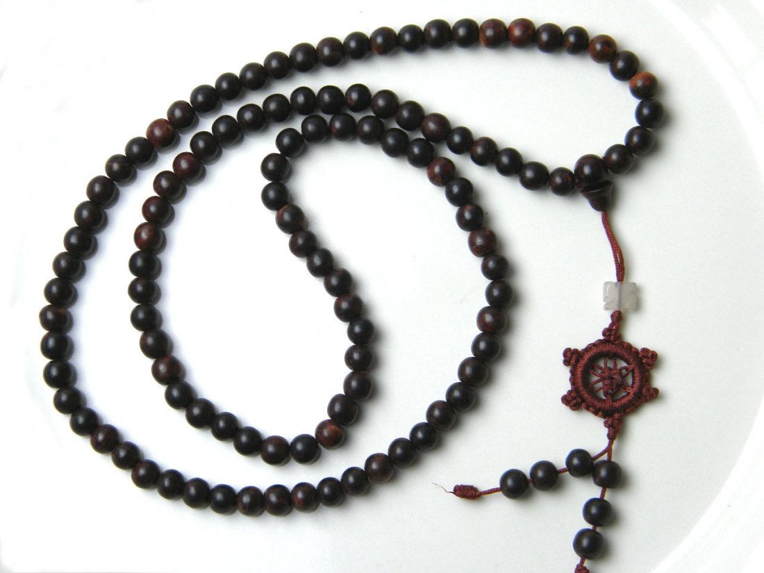 ANTIQUE CHINESE ZITAN BEAD 108 BUDDHIST PRAYER BEAD: ANTIQUE CHINESE ZITAN BEAD 108 BUDDHIST PRAYER BEAD, XIAO YE ZITAN, SIZE OF BEAD 8mm