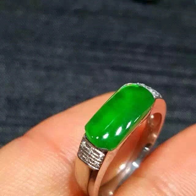 18K White Gold Diamond Green Jadeite Ring (1 of 3)