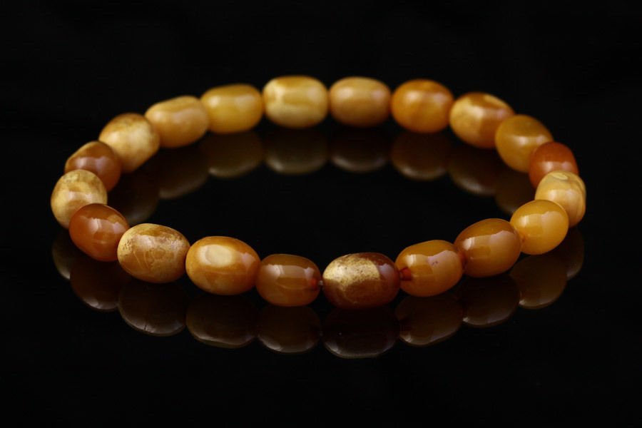 Vintage Style Butterscotch Olive Beads Baltic Amber (1 of 1)