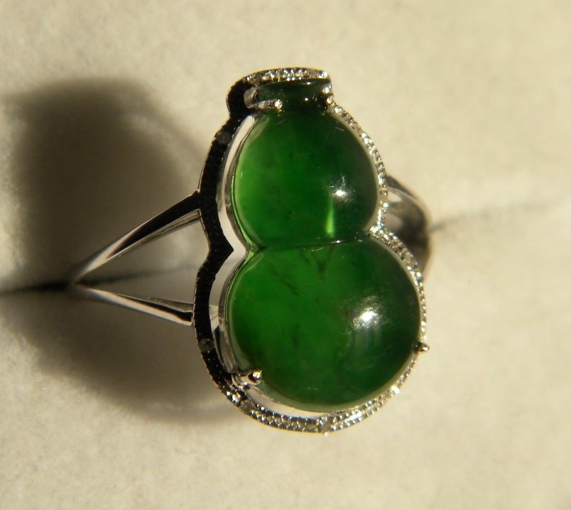 18K White gold Diamond Green Gourd Jadeite Ring (1 of 4)