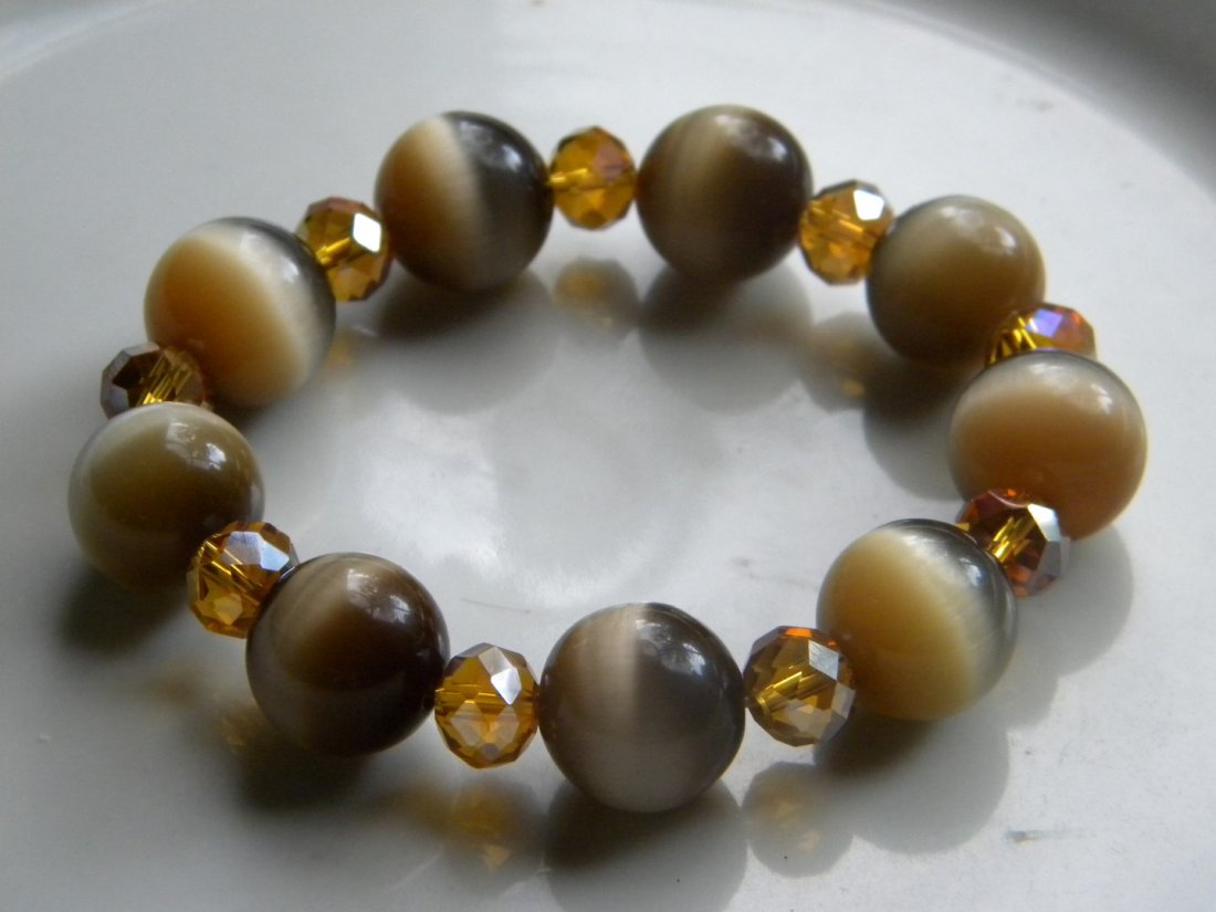 Antique Chinese Tiger's Eye Bracelet (1 of 2)