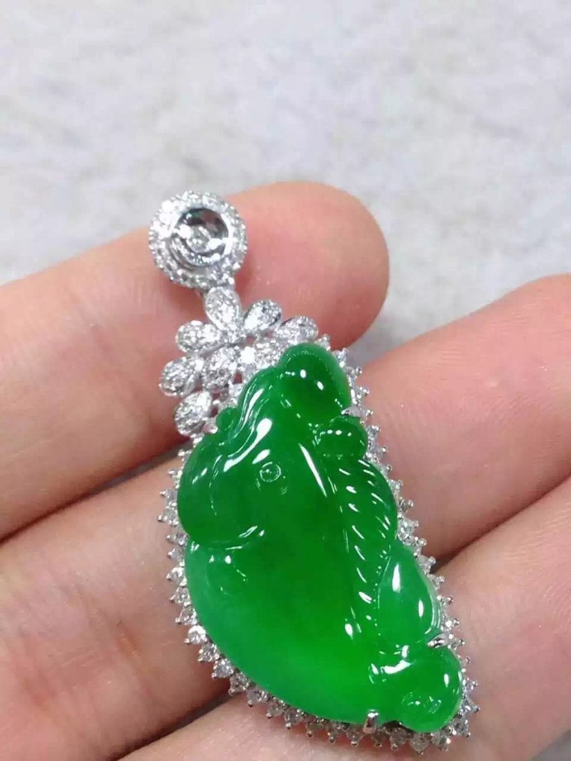 Natural Grade A Green Jadeite Gold Fish Pendant (1 of 8)