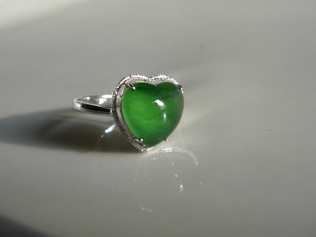 18K White Gold Diamond Heart Shape Green Jadeite Ring (1 of 7)