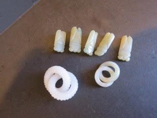 Lot of 7 jade items cicada buttons and interlocked ring (1 of 7)