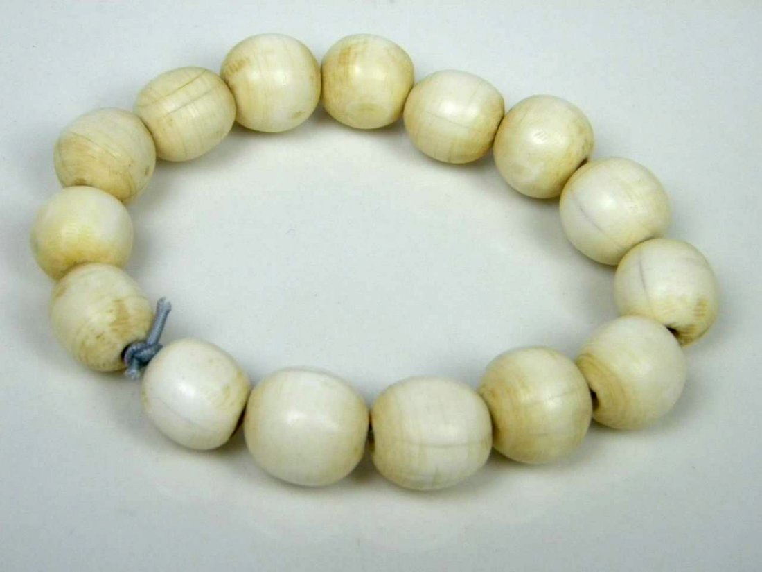 Antique Ivory Beads Bracelet, size of the bead 13mm (1 of 3)