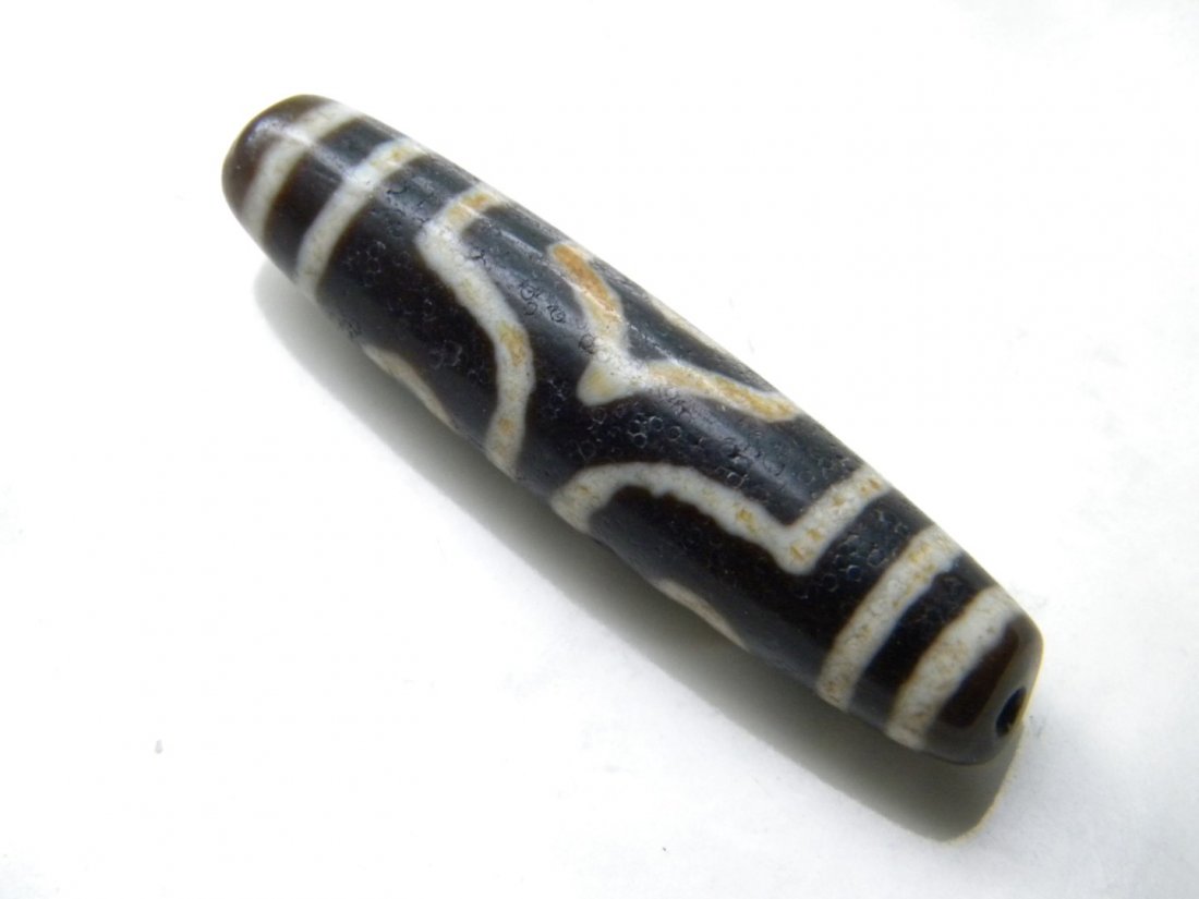 Antique Tibet Dzi Bead Three Eyes (1 of 3)