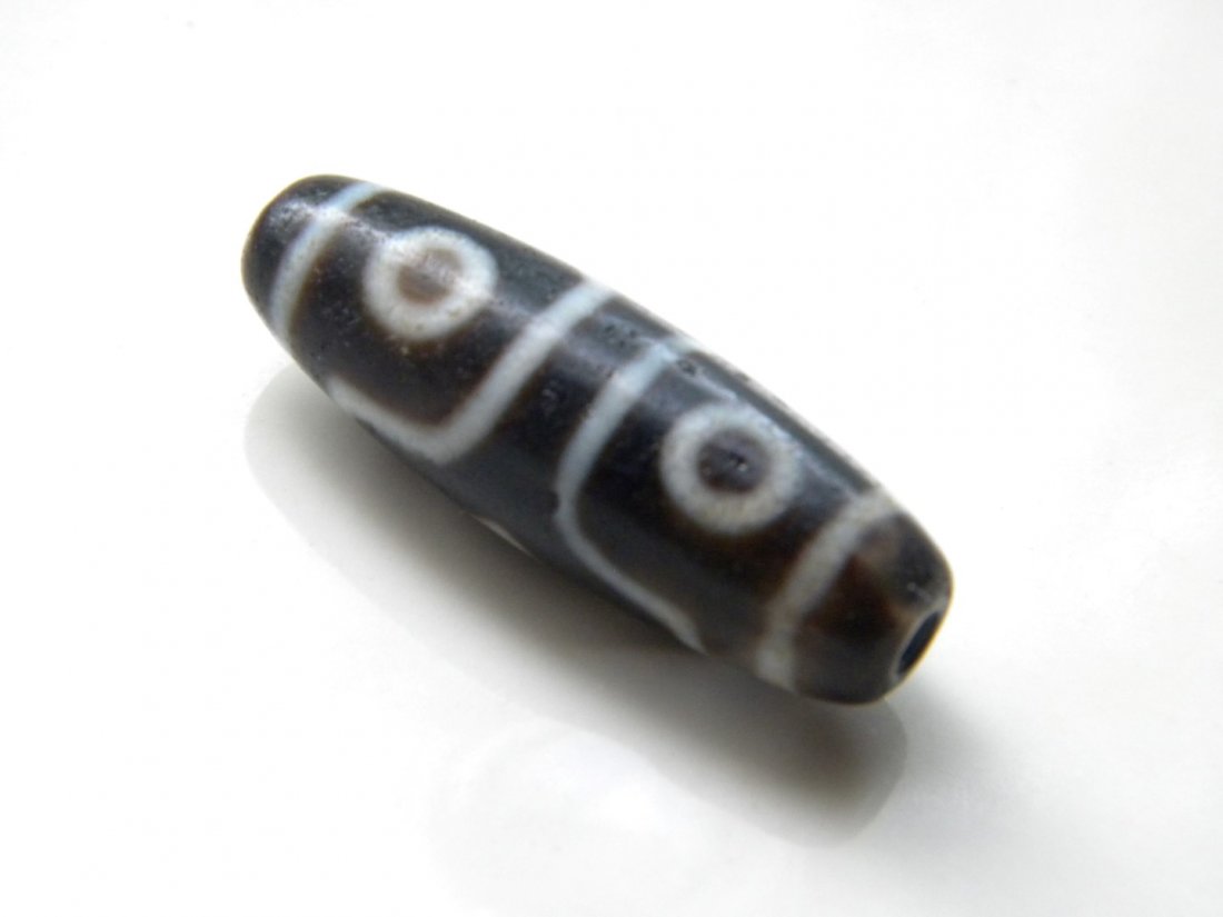 Antique Tibet Dzi Bead Three Eyes (1 of 4)