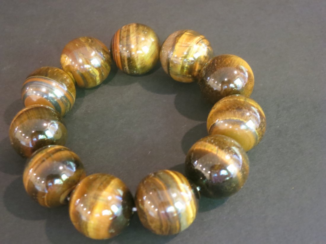 Large nature tiger eye beaded bracelet (1 of 3)