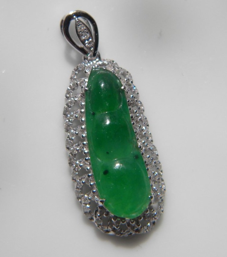 18K gold diamond natural green jadeite Pea Pendant (1 of 5)