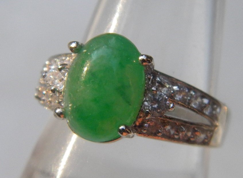 Natural Green Jadeite Ring, size of jadeite 11mm (1 of 4)