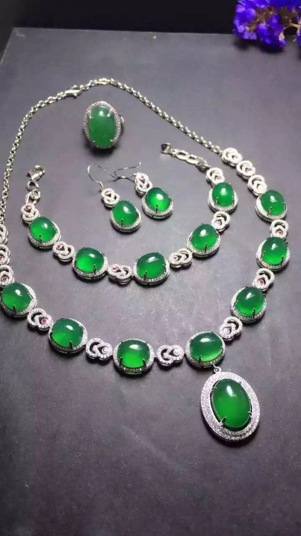 Set of Silver Green Stone Ring, Earrings and Bracelet (1 of 4)