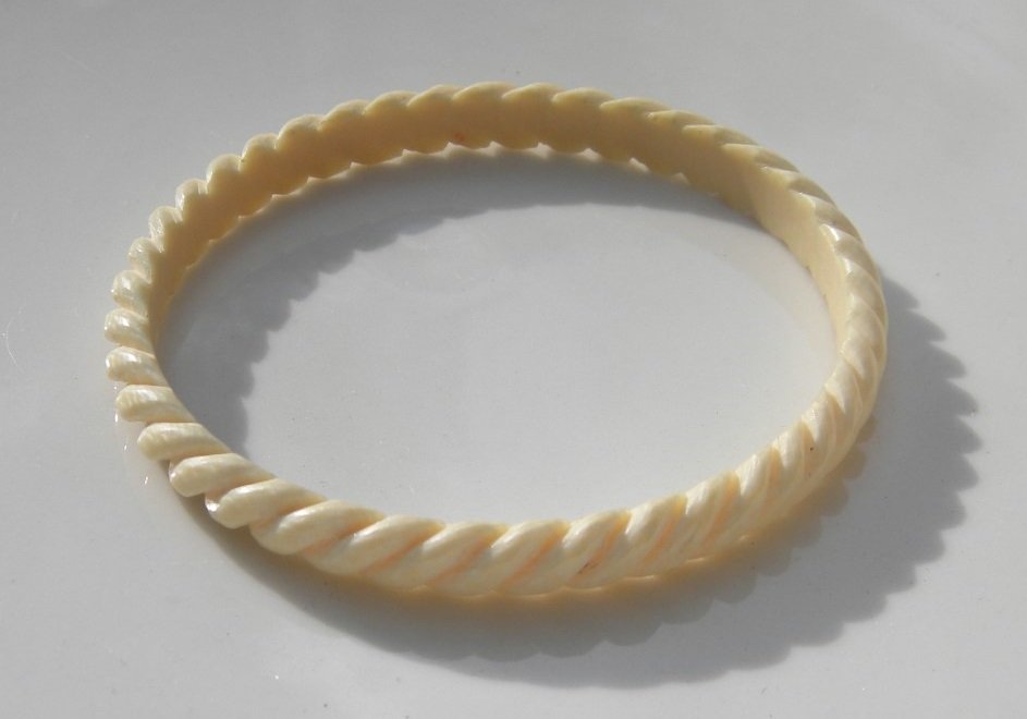 Antique Chinese Carved Bracelet (1 of 3)