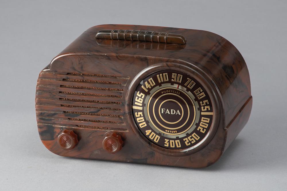 Vintage Fada Radio, circa 1940s, Model 845, in Bake-Lite case, in perfect playing order, measures 10: Vintage Fada Radio, circa 1940s, Model 845, in Bake-Lite case, in perfect playing order, measures 10 1/2" W x 6" T x 5 1/2" D. BUDDY KING COLLECTION