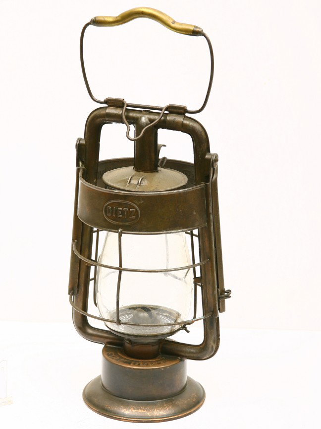 Vintage American La France marked Fire Engine Co. l: Vintage American La France marked Fire Engine Co. lantern pat. 1907 by Dietz King w/ original globe, 14 3/4" tall.