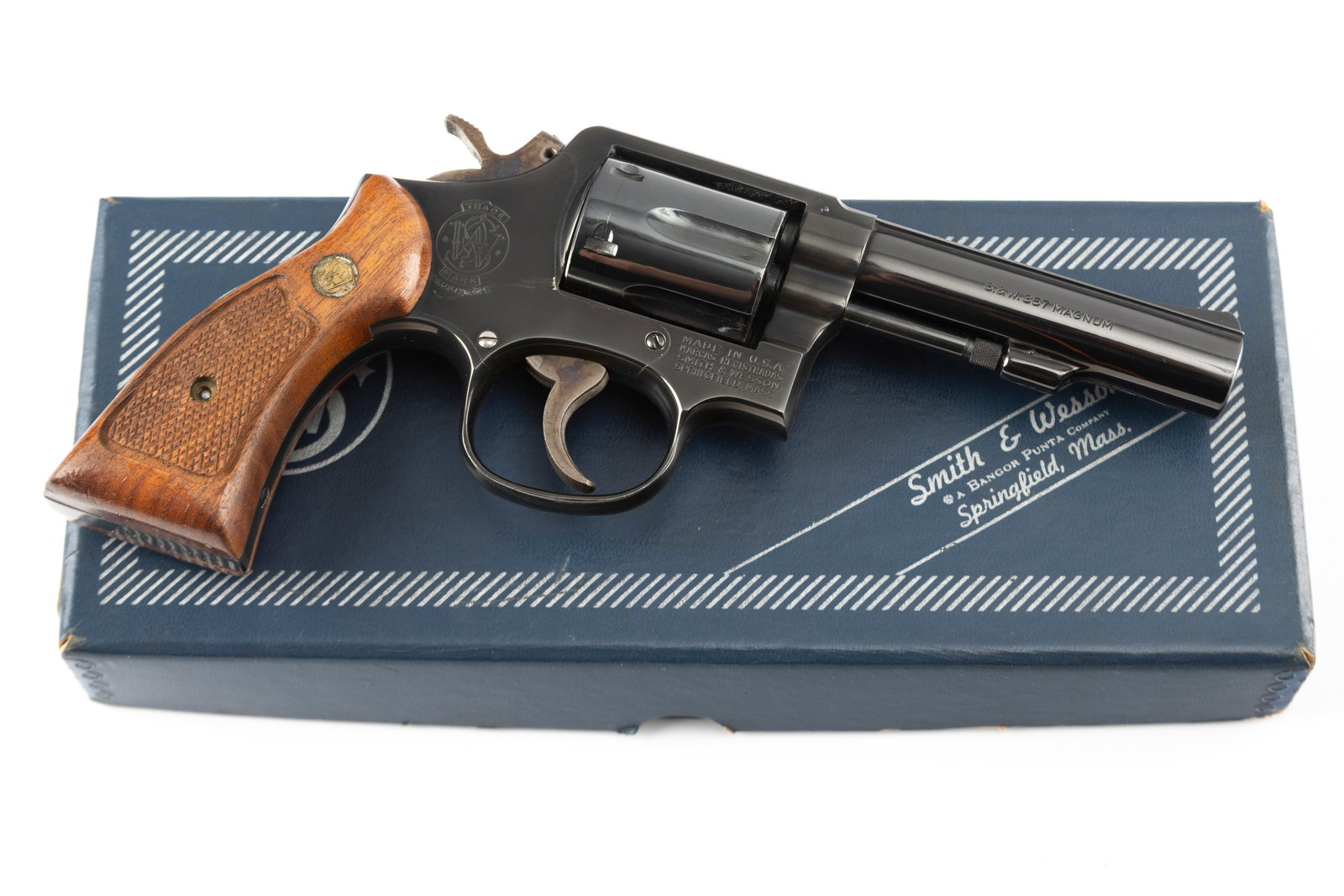 Smith and Wesson Model 13-2 Revolver, .357 MAG caliber, SN 6D67966, manufactured in 1980, 4" barrel.: Smith and Wesson Model 13-2 Revolver, .357 MAG caliber, SN 6D67966, manufactured in 1980, 4" barrel. Near mint, new in box S&W with only a faint turn line, sold in original number matching box. (MODER