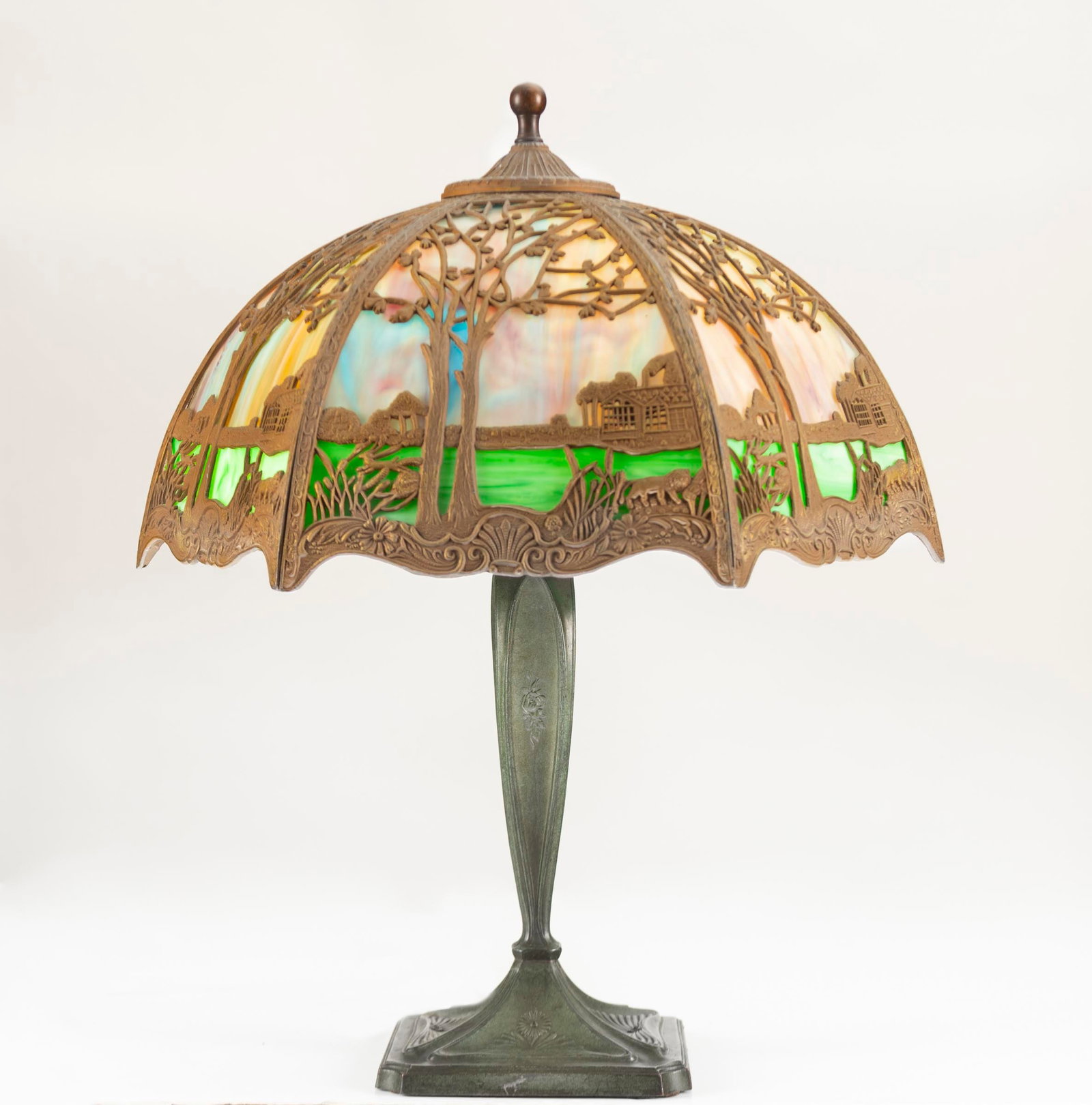 Antique Bent Glass Table Lamp, circa 1925, with 6 scenic panels, attributed to Chicago Lamp Co.,: Antique Bent Glass Table Lamp, circa 1925, with 6 scenic panels, attributed to Chicago Lamp Co., Chicago, ILL. All original with 18 1/2" diameter shade, 22 1/2" tall, very desirable model. THE LATE DE