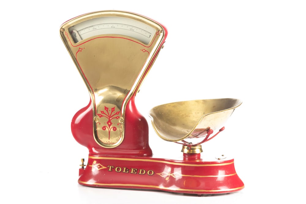Beautiful restored Red Candy Scales "Mfg. by Toledo Computing Scale Co., Toledo, Ohio", in working: Beautiful restored Red Candy Scales "Mfg. by Toledo Computing Scale Co., Toledo, Ohio", in working order. Measures 14 1/2" T x 14" L.