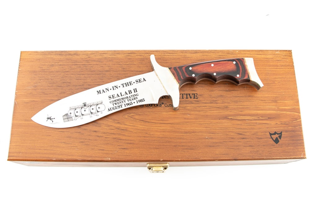 Cased Side Knife by Winoka commemorating 20 Years of Sea Lab II, August 1965-1985, heavy 7 1/2": Cased Side Knife by Winoka commemorating 20 Years of Sea Lab II, August 1965-1985, heavy 7 1/2" blade, 12 1/2" overall, SN 0319. Sold in original wooden case.
