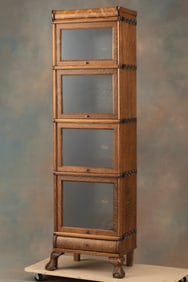 Scarce antique mini-oak Stacking Bookcase made by Macey Co., circa 1910, 4 stacks tall with footed