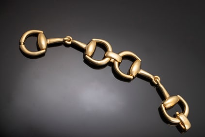 18K Yellow Gold Gucci Horse Bit Bracelet. One ladies yellow gold bracelet. The Bracelet weighs a