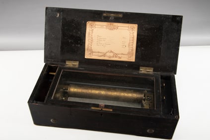 Antique French Multi-Tune Music Box, circa 1890-1900, plays six (6) different tunes. Very good