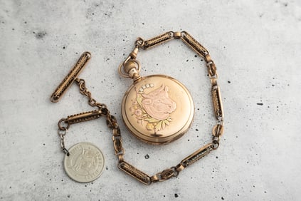 Antique gold filled man's Hunting Case Pocket Watch by Elgin National Watch Co., lever set and in