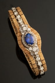 Ladies 14kt white gold diamond watch case and bracelet containing approximately 4.25ctw round