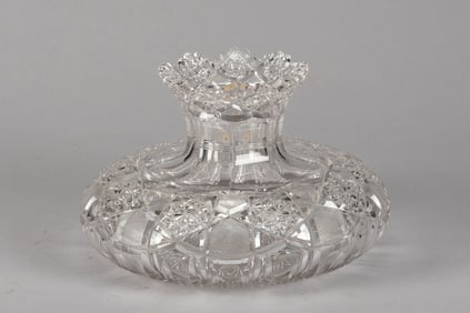 Brilliant Period Cut Glass Mushroom Vase with zipper line cuts and brilliant workmanship, measures 7