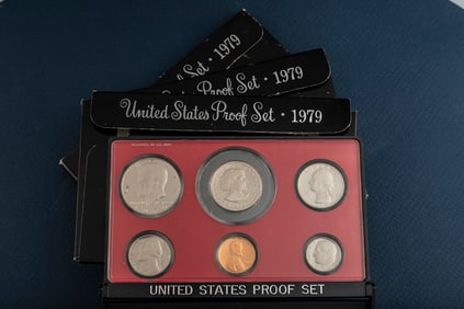 Group of three (3) uncirculated cased 1979 U.S. Proof Sets, totaling 18 coins. Each set contains 6