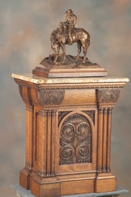 Fine antique, quarter sawn oak Bronze Pedestal, circa 1900, with elaborately carved front and six
