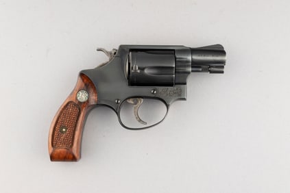 Smith & Wesson, Model 36, Double Action Revolver, .38 Spl. caliber, SN BAE6423, blue finish, 2"