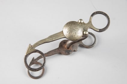 Crockett silver mounted Bit with arrows on cheek piece, believed to be a variation of #250. Maples