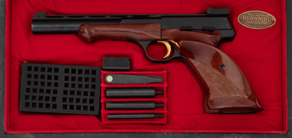 Browning Medalist, Semi-Auto Target Pistol, .22 L.R. caliber, SN 68126T74, fine condition with blue (1 of 2)