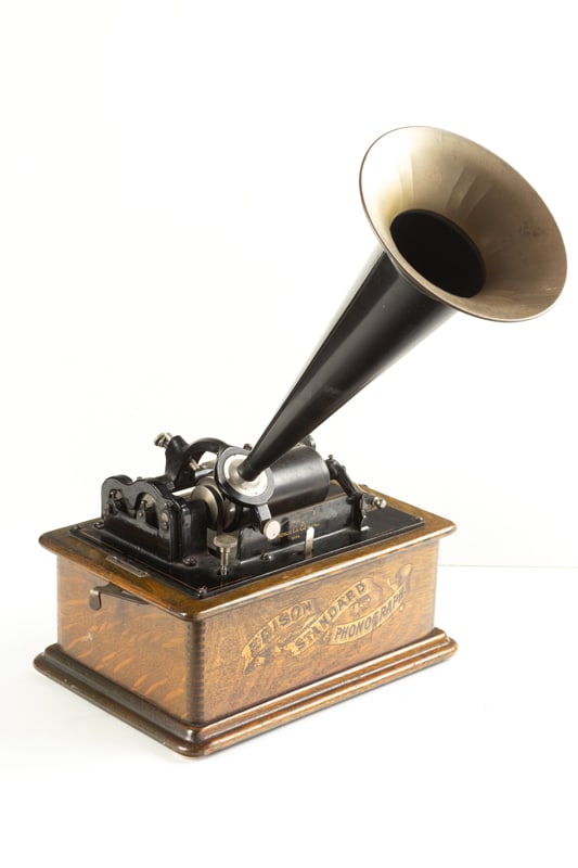 Antique oak case Edison Cylinder Player in Bee Hive Hooded Case, sold with 17 original Edison: Antique oak case Edison Cylinder Player in Bee Hive Hooded Case, sold with 17 original Edison cylinders, in playing order, with brass and metal horn.