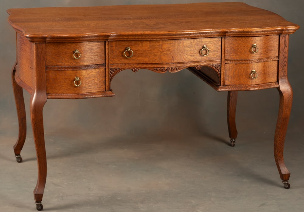 Antique quarter sawn oak Ladies Knee Hole Desk, circa 1900-1910, on cabriole legs, very good finish (1 of 2)