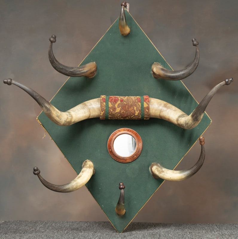 Steer horn hanging Hat & Coat Rack made with four matching pairs of horns, mounted on board with 5 (1 of 2)