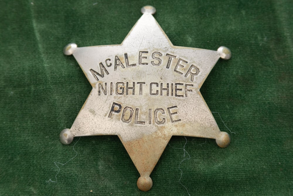 Vintage “McALESTER / NIGHT CHIEF / POLICE?? marked 6-point Ball Star Badge. Hallmarked (1 of 2)
