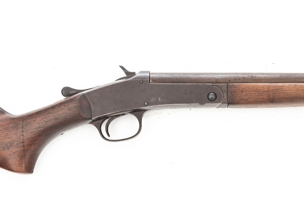 Winchester, Model 20, Single Shot 410 ga. Shotgun, SN 19019, dark brown smooth aged patina, 26": Winchester, Model 20, Single Shot 410 ga. Shotgun, SN 19019, dark brown smooth aged patina, 26" barrel. Shotgun has one nick out of butt plate on right side. (MODERN)