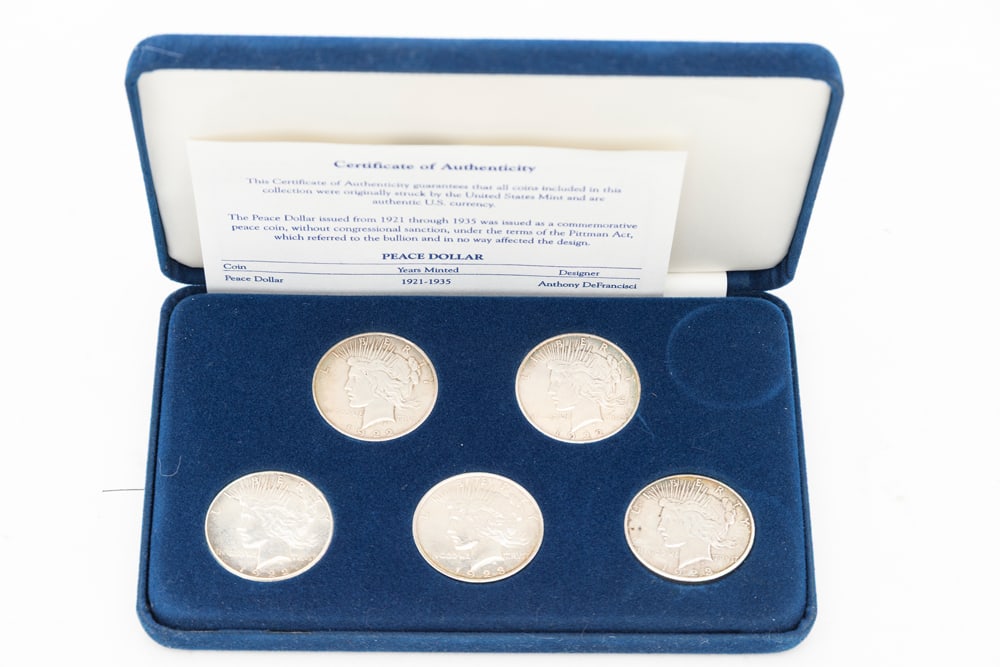 This lot will sell five (5) times the bid, meaning your final bid will be multiplied 5 times: Set of (1 of 1)