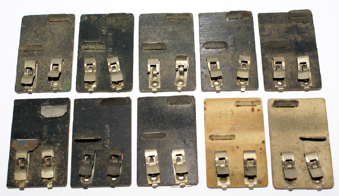 ~ Lot of 10 MARX O27 Train Track Lock-on's ~: Lot of 10 MARX O27 Train Track Lock-on's. Everything as shown in the photo. Needs some clean-up. This lot is being sold in as-is condition, so please ask any questions before bidding. (Inventory code: