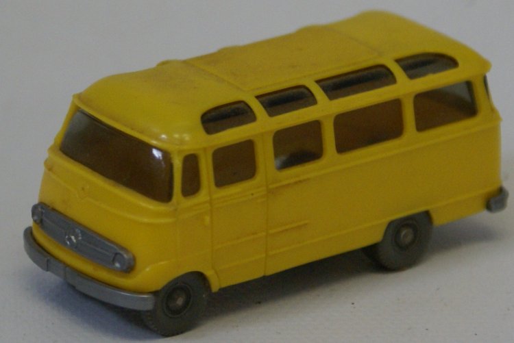 Vintage HO Scale Plastic Yellow Mercedes Bus Truck: Vintage Wiking HO Scale Plastic Yellow Mercedes Bus Truck, 2-1/4" long, excellent+ condition