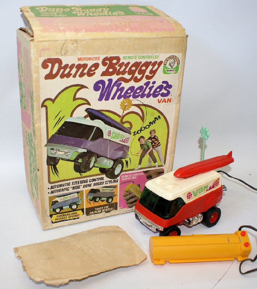 1969 Remco DUNE BUGGY WHEELIES Remote Controlled VAN w/