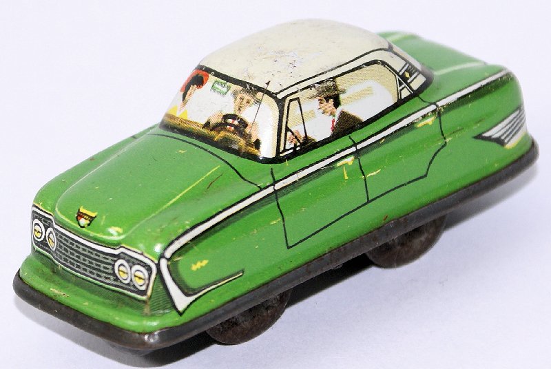 Vintage 1960's Technofix Tin Litho Wind-up Green Toy (1 of 2)