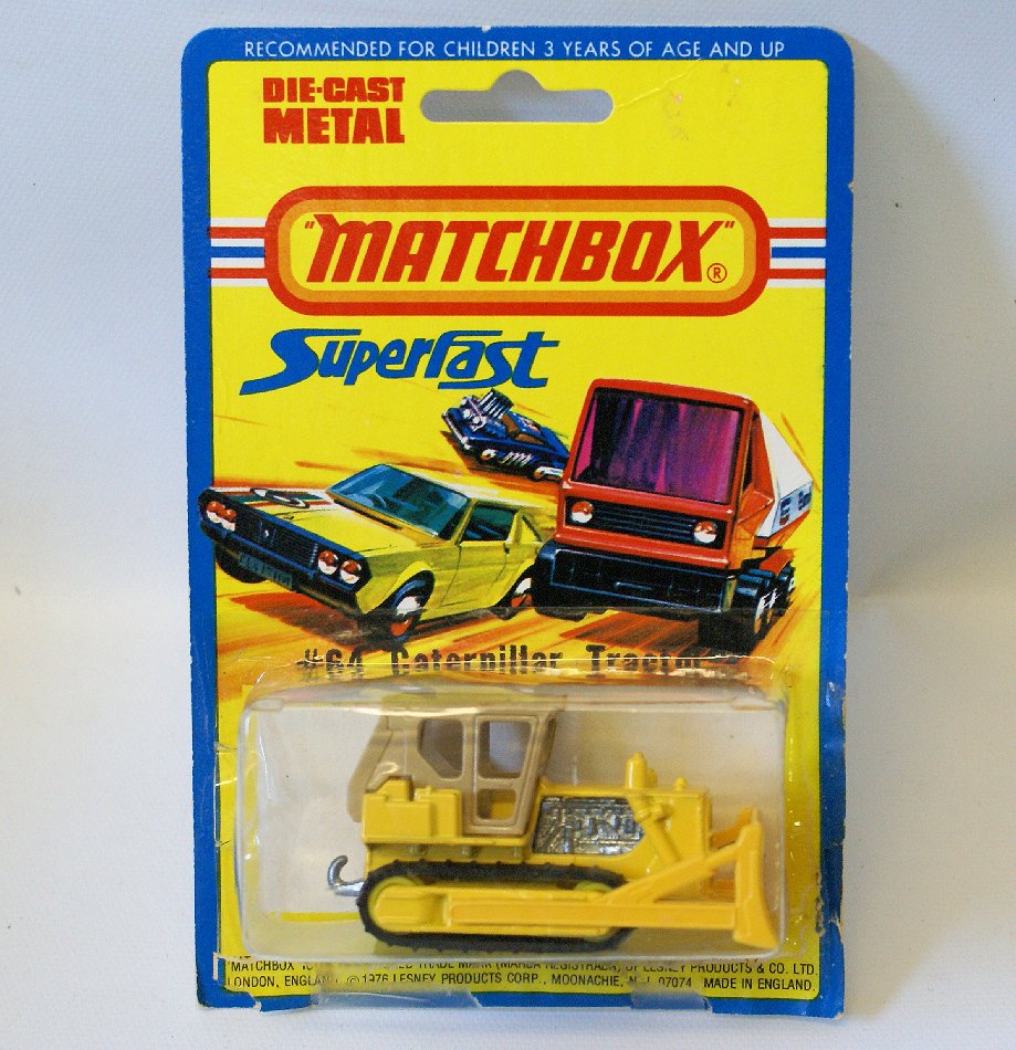 Vintage 1976 MATCHBOX SUPERFAST No. 64 CATERPILLAR (1 of 2)