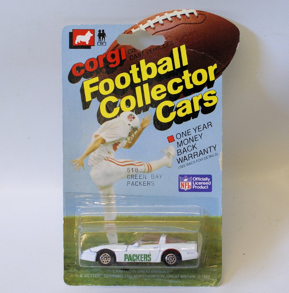 Vintage 1983 CORGI Football NFL Car #618 GREEN BAY: Vintage 1:64 Scale Diecast Metal 1983 CORGI Football Collector Car #618 GREEN BAY PACKERS White Chevy Corvette, sealed on the original card. Card has a couple of very slight creases. Overal LN conditi