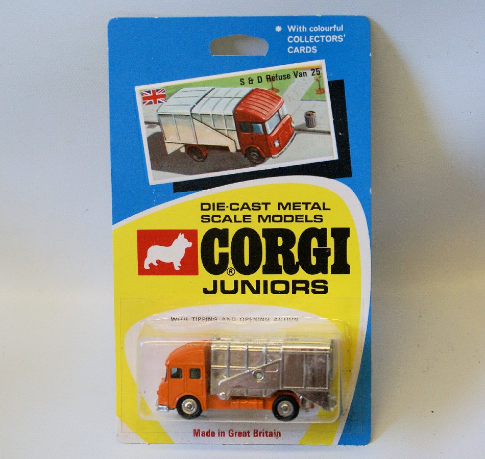 Vintage 1970's 1:64 CORGI Juniors No. 25 S&D REFUSE (1 of 2)