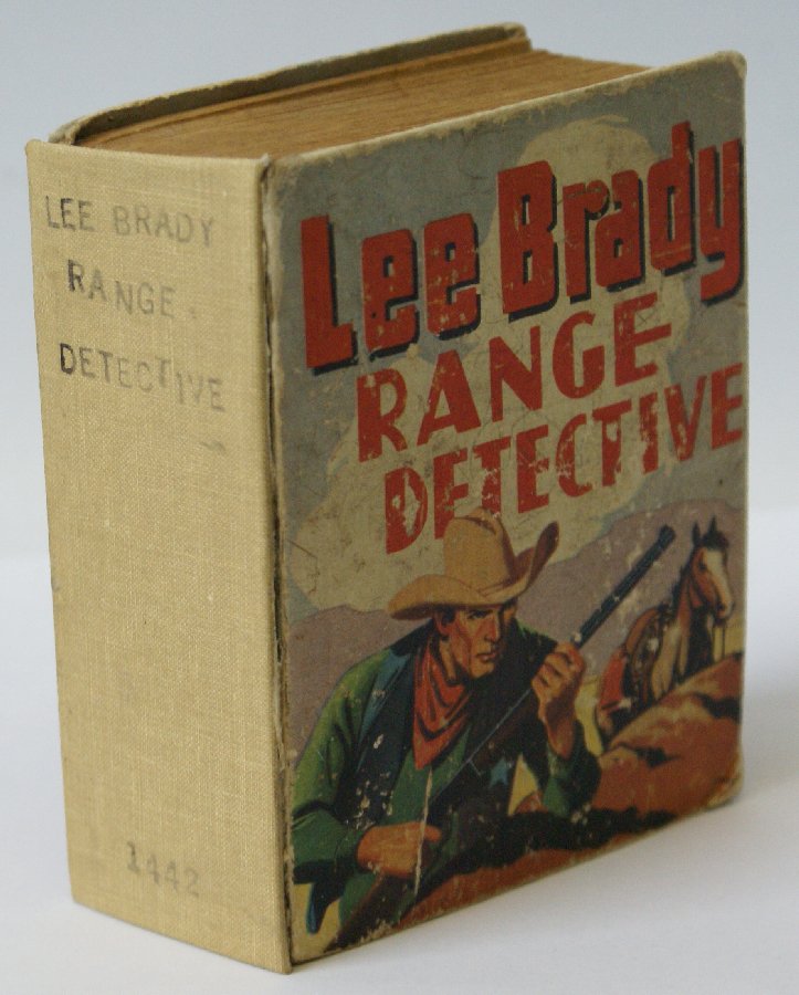 Vintage 1938 LEE BRADY RANGE DETECTIVE 14420 Big